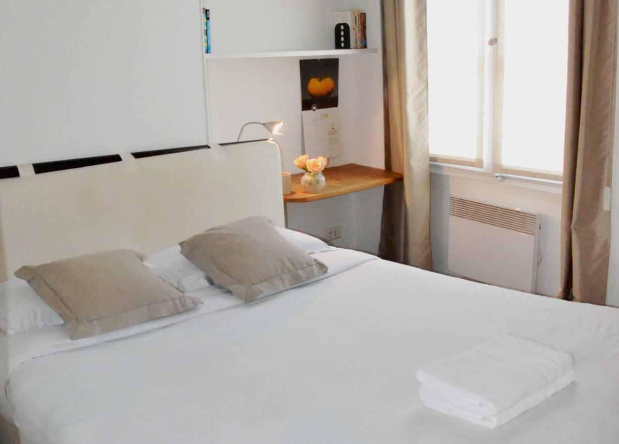 Latin Quarter - Saint Michel Unit 004 Apartman Párizs Kültér fotó